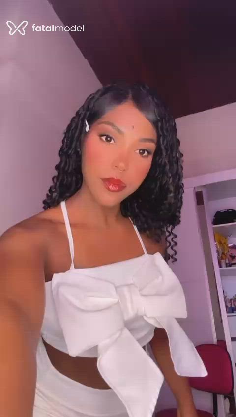 Acompanhante mulher morena (o) de olhos castanhos - Brunna Scarlett Acompanhante mulher morena (o) de olhos castanhos - Brunna Scarlett