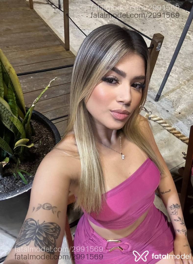 Acompanhante mulher loira (o) de olhos castanhos em Aracaju - Laura Reis