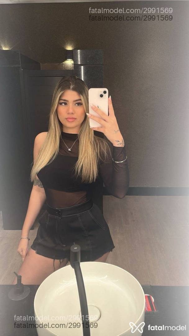 Acompanhante mulher loira (o) de olhos castanhos em Aracaju - Laura Reis