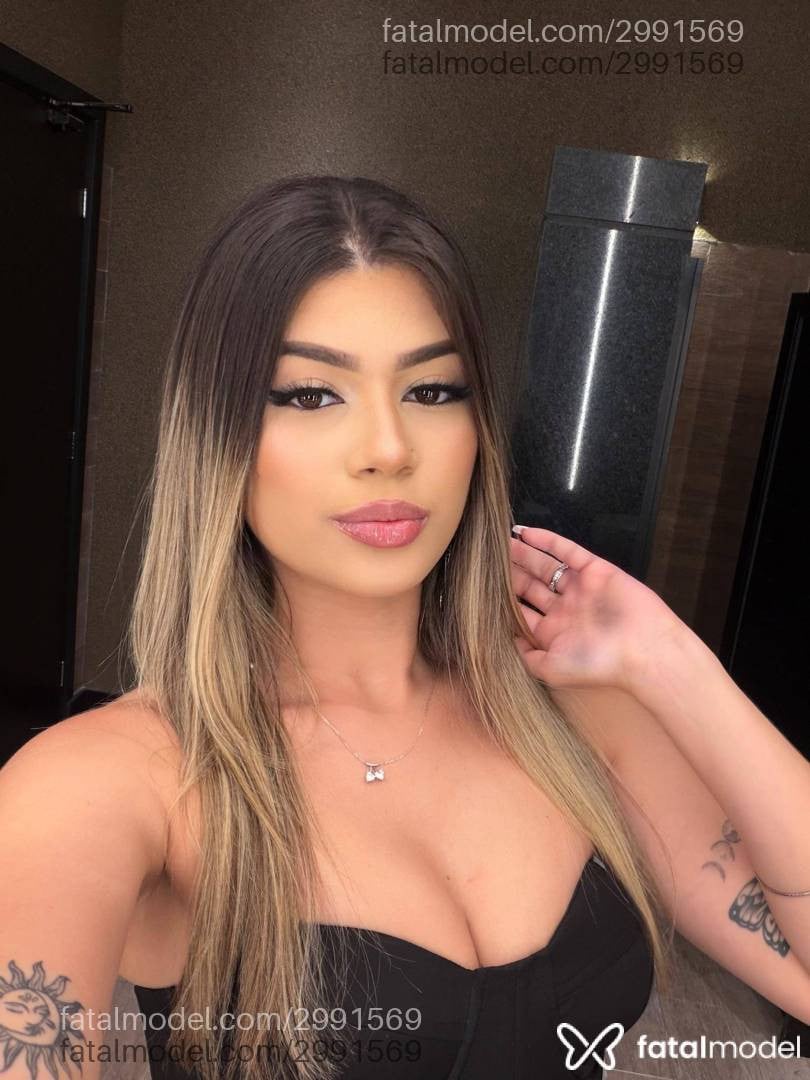 Acompanhante mulher loira (o) de olhos castanhos em Aracaju - Laura Reis
