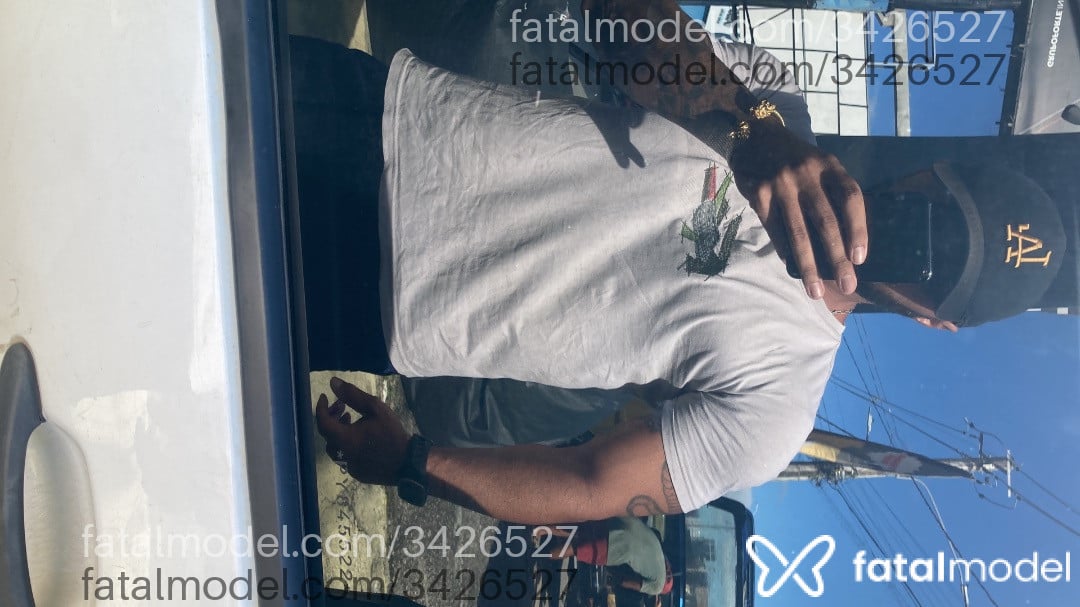 Acompanhante homem morena (o) de olhos castanhos em Natal - Habib