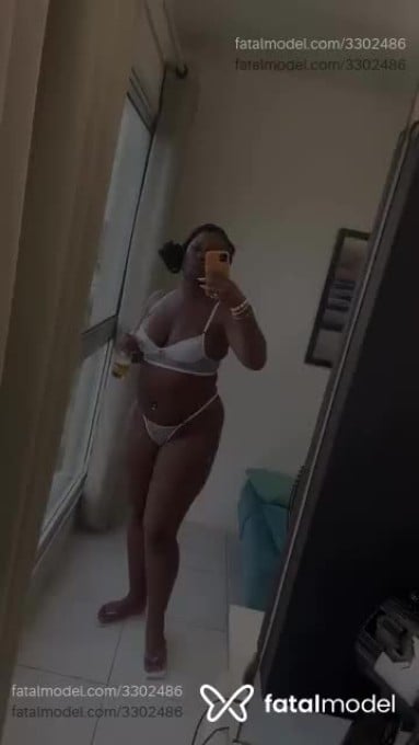 Acompanhante mulher com cabelo castanho de olhos castanhos - Rafaela Acompanhante mulher com cabelo castanho de olhos castanhos - Rafaela