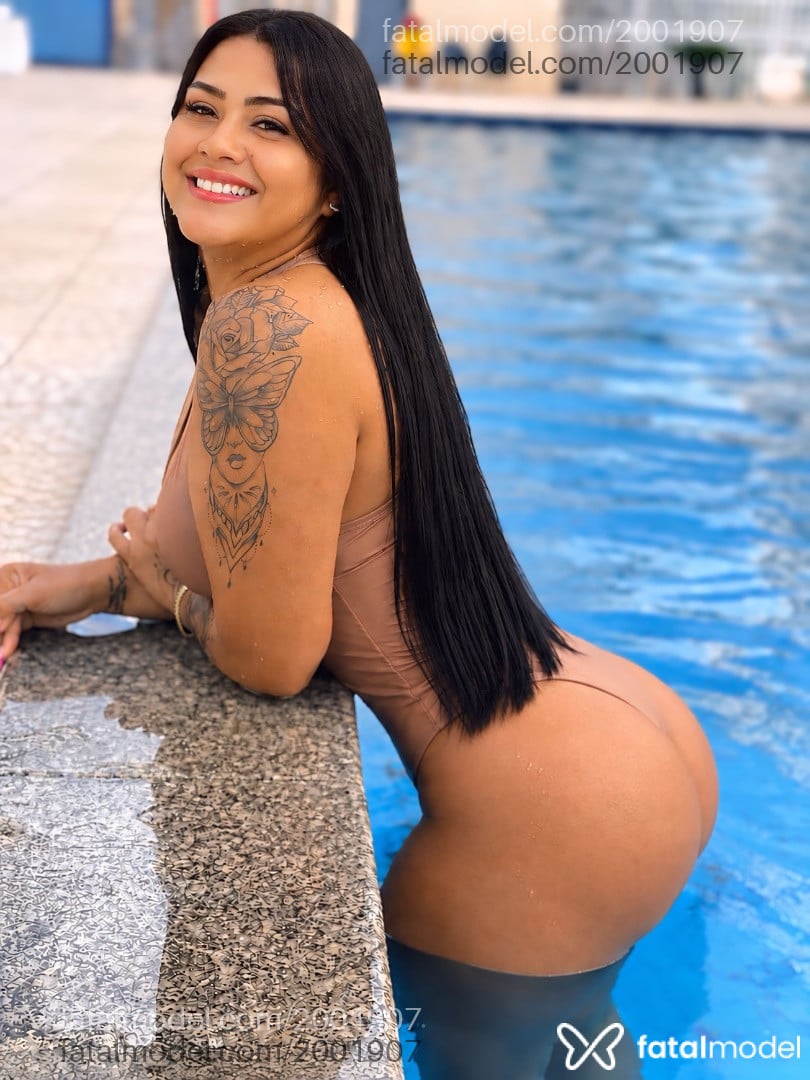 Acompanhante mulher morena (o) de olhos pretos em Goiânia - Bella