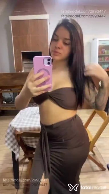 Acompanhante mulher morena (o) de olhos castanhos em Caratinga Acompanhante mulher morena (o) de olhos castanhos em Caratinga - Ana Beatriz