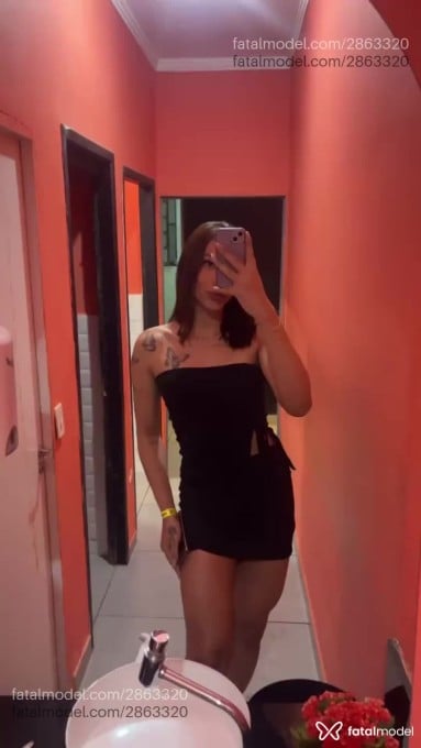 Acompanhante mulher trans morena (o) de olhos castanhos em São José dos Campos Acompanhante mulher trans morena (o) de olhos castanhos em São José dos Campos - Bruna Lins