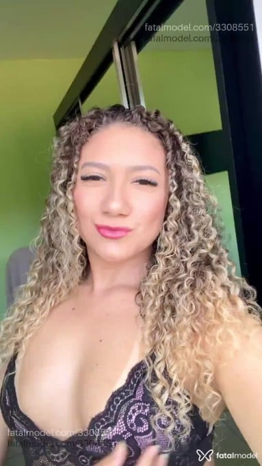 Acompanhante mulher loira (o) de olhos castanhos em Nova Iguaçu Acompanhante mulher loira (o) de olhos castanhos em Nova Iguaçu - Luana Silva