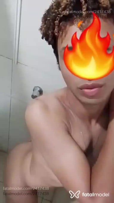 Acompanhante não-binário morena (o) de olhos castanhos em Concórdia Acompanhante não-binário morena (o) de olhos castanhos em Concórdia - Ade Costa
