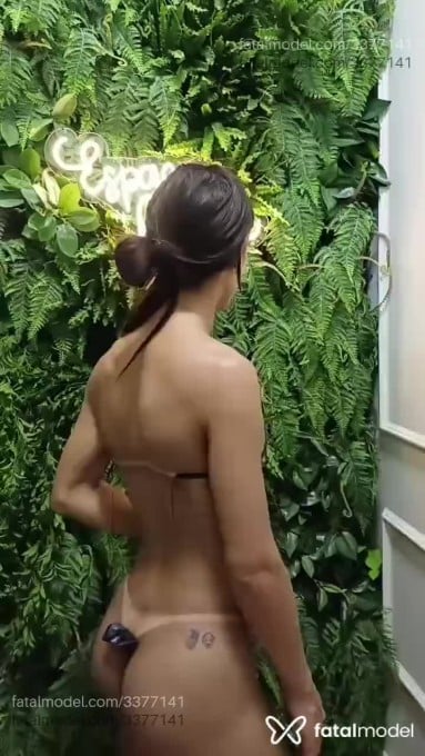 Acompanhante mulher trans com cabelo castanho de olhos castanhos - Penélope Acompanhante mulher trans com cabelo castanho de olhos castanhos - Penélope