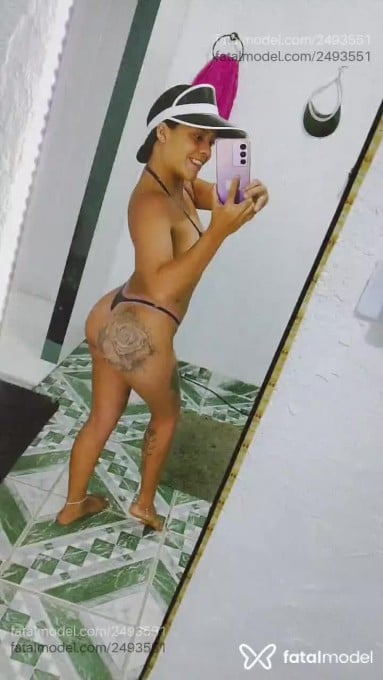 Acompanhante mulher com cabelo castanho de olhos mel em Guarulhos - Monique