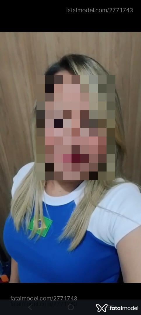 Acompanhante mulher loira (o) de olhos castanhos em Florianópolis - Cristal