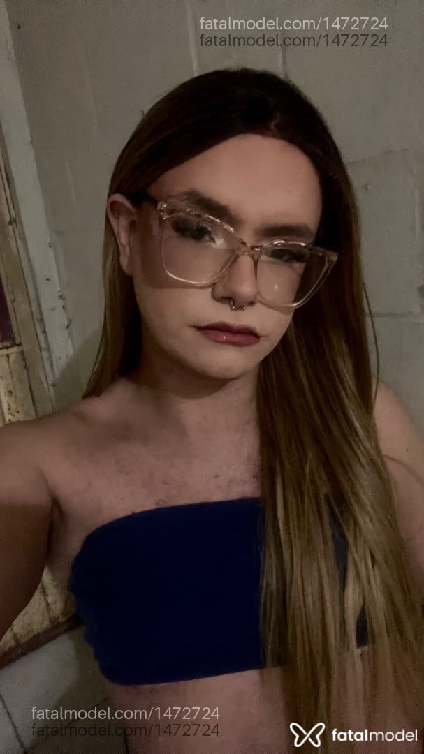 Acompanhante mulher trans loira (o) de olhos verdes em Porto Alegre - Vic Jesus