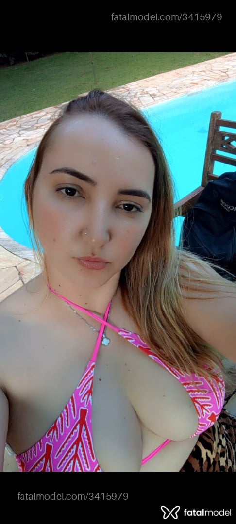 Acompanhante mulher loira (o) de olhos pretos em Congonhas - Aline