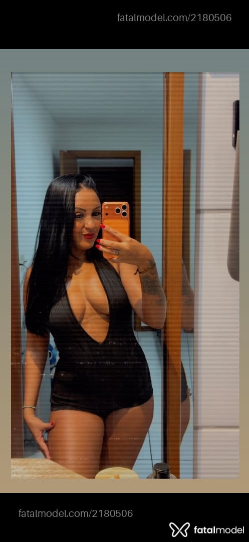 Acompanhante mulher morena (o) de olhos pretos - Morenacarioca