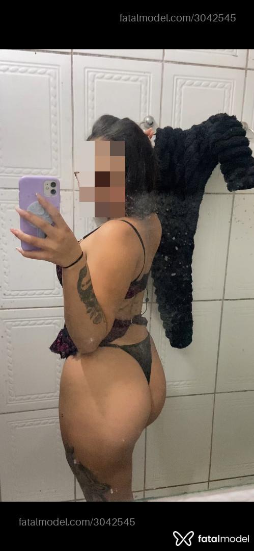 Acompanhante mulher morena (o) de olhos castanhos em Mariana - Larissa