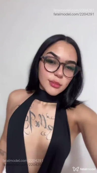 Acompanhante mulher trans morena (o) de olhos castanhos em Sumaré - Brenda