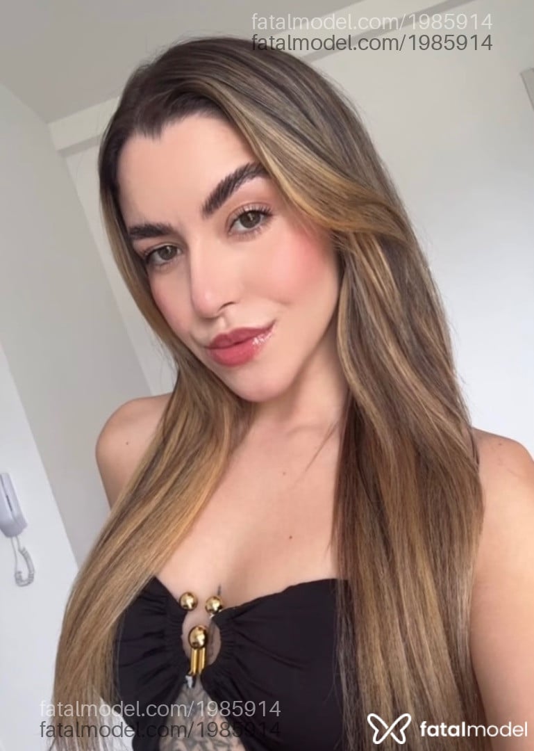 Acompanhante mulher loira (o) de olhos verdes em Maringá - Natalia Vaz