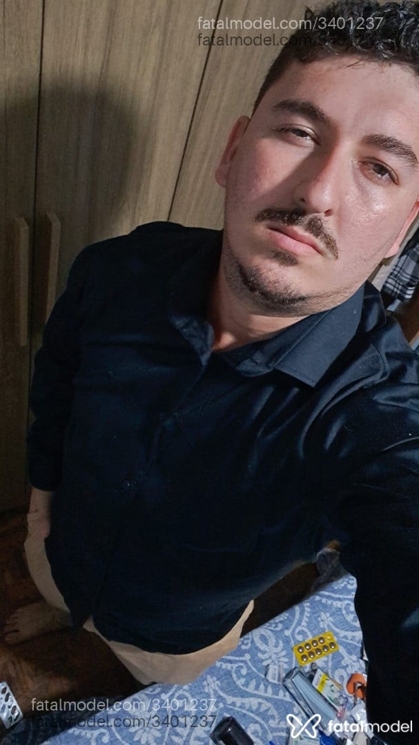 Acompanhante homem morena (o) de olhos castanhos em Assis Chateaubriand - Teuzinho