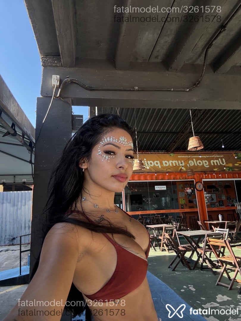 Acompanhante mulher morena (o) de olhos castanhos em Parauapebas - Scarlet