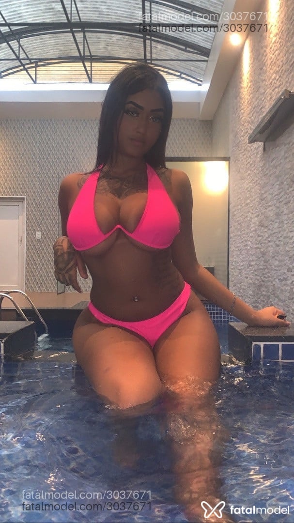 Acompanhante mulher morena (o) de olhos castanhos em São Paulo - Naomi