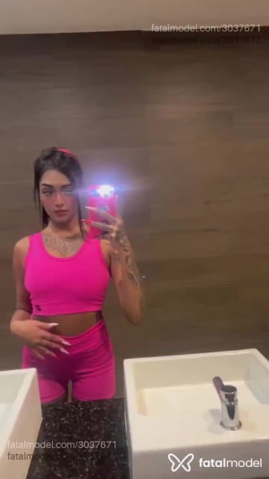 Acompanhante mulher morena (o) de olhos castanhos em São Paulo - Naomi