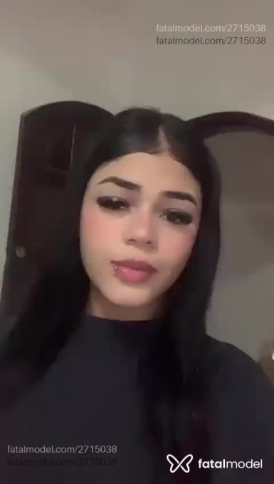 Acompanhante mulher morena (o) de olhos castanhos - Livia Braga