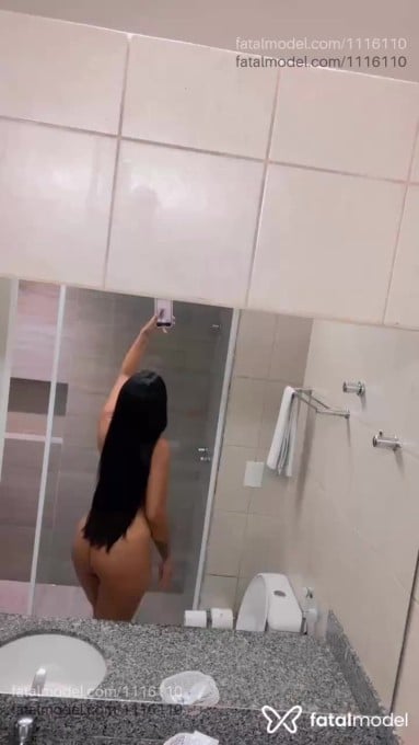 Acompanhante mulher com cabelo castanho de olhos castanhos em Caruaru Acompanhante mulher com cabelo castanho de olhos castanhos em Caruaru - Aline Brito