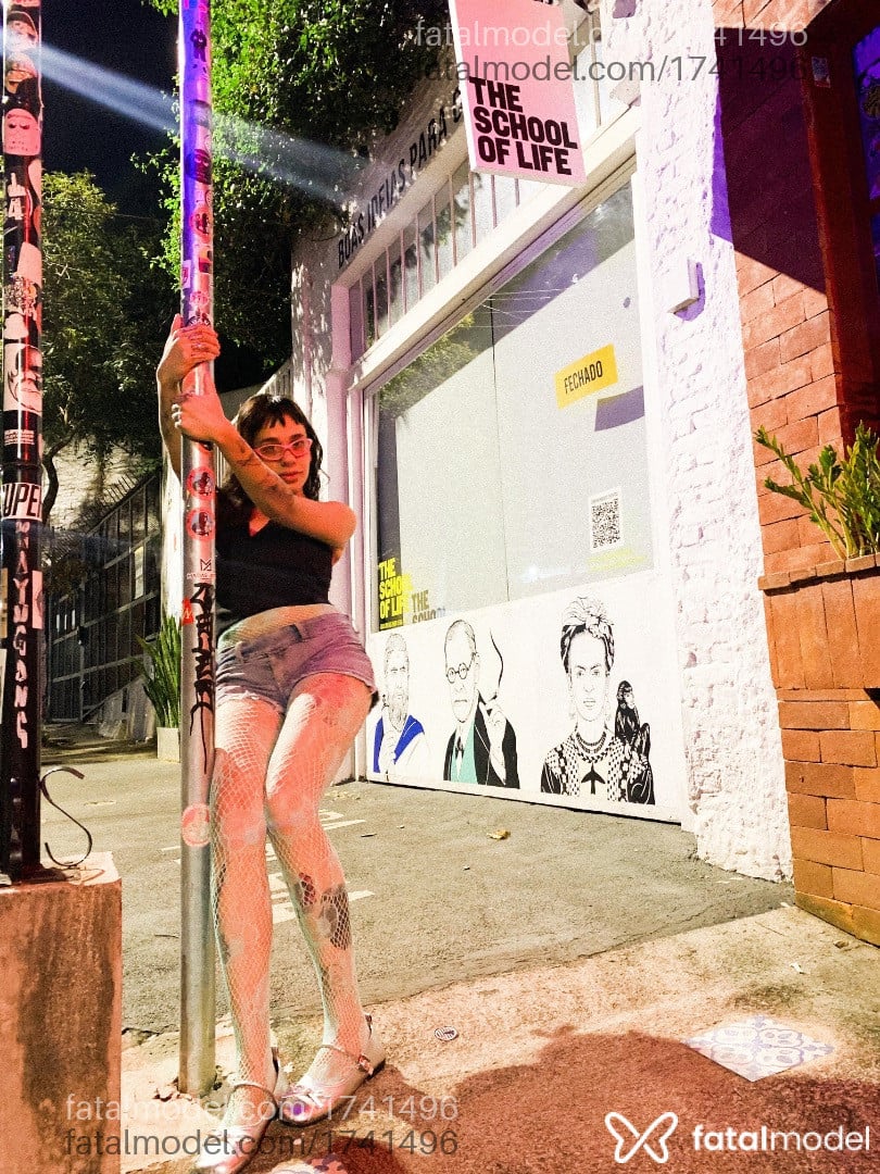 Acompanhante mulher morena (o) de olhos castanhos em São Paulo - livia maria