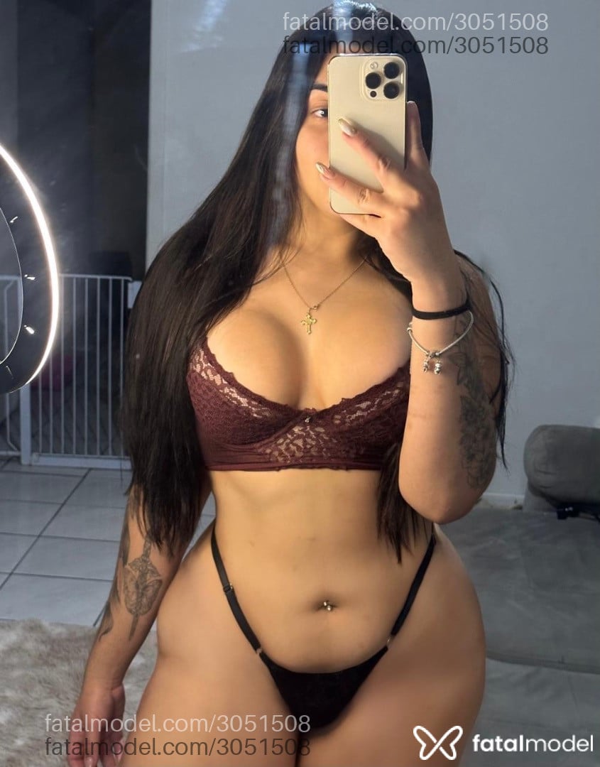 Acompanhante mulher morena (o) de olhos castanhos em Virtual - Biah Melzinho