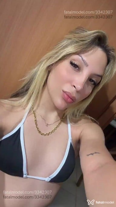 Acompanhante mulher trans loira (o) de olhos castanhos em Cuiabá - Gabriella