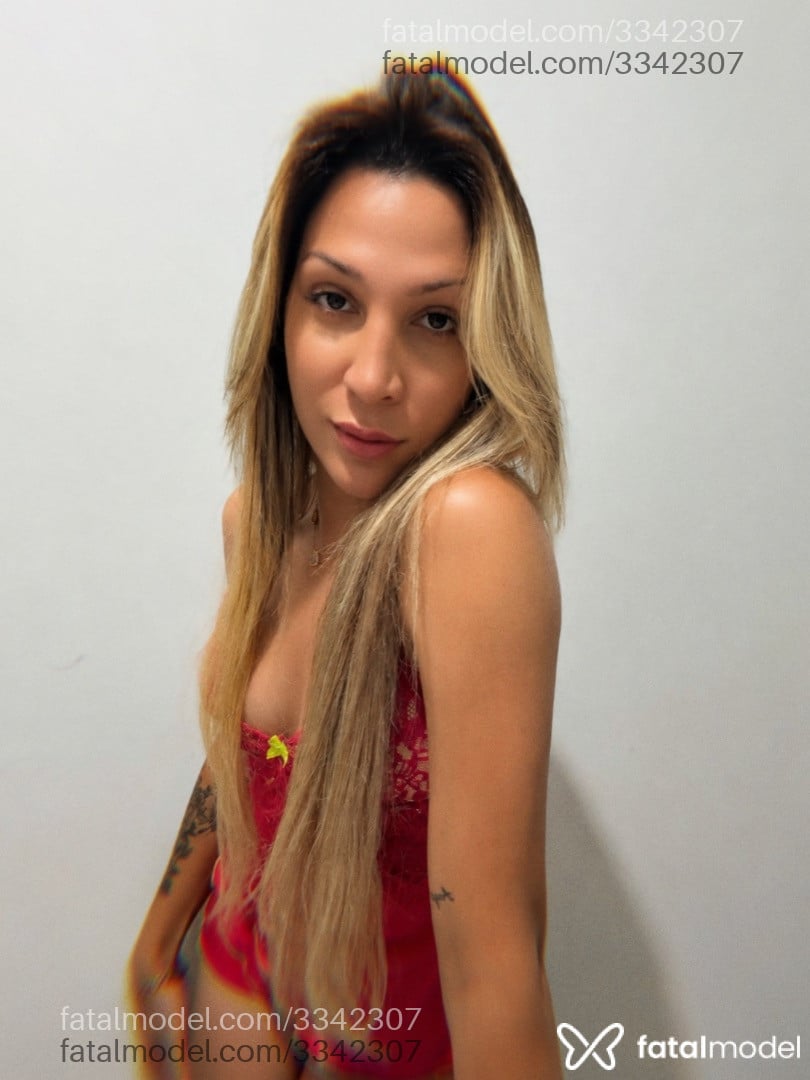 Acompanhante mulher trans loira (o) de olhos castanhos em Cuiabá - Gabriella