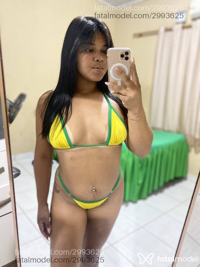 Acompanhante mulher morena (o) de olhos castanhos - Mel
