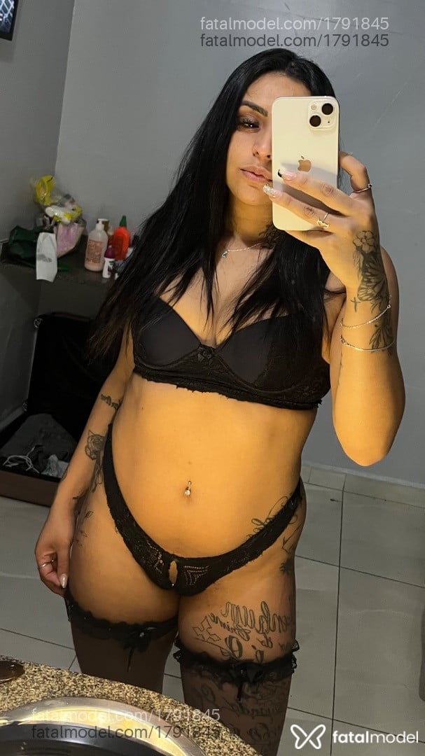 Acompanhante mulher morena (o) de olhos castanhos em São Paulo - Maya