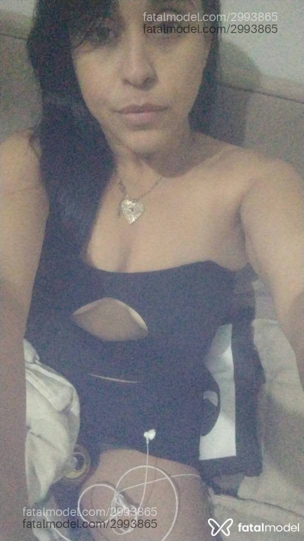 Acompanhante mulher com cabelo castanho de olhos mel em Pindamonhangaba - Sol