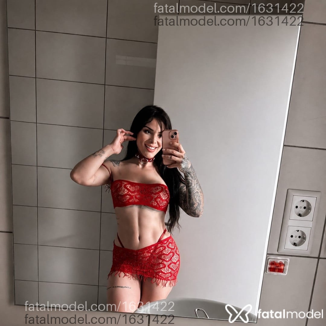 Acompanhante mulher com cabelo castanho de olhos castanhos em Passo Fundo Acompanhante mulher com cabelo castanho de olhos castanhos em Passo Fundo - Luna Zahra