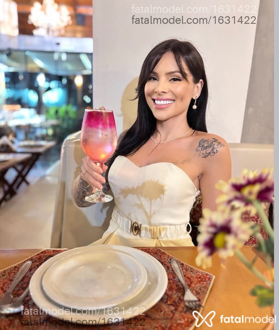 Acompanhante mulher com cabelo castanho de olhos castanhos em Passo Fundo Acompanhante mulher com cabelo castanho de olhos castanhos em Passo Fundo - Luna Zahra