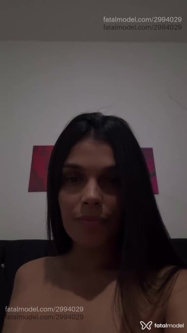 Acompanhante mulher morena (o) de olhos castanhos - Bia Gonçalves