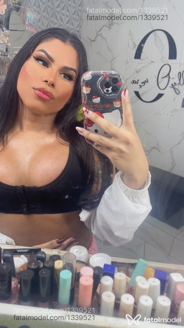 Acompanhante mulher trans morena (o) de olhos pretos em Macaé - Fanny