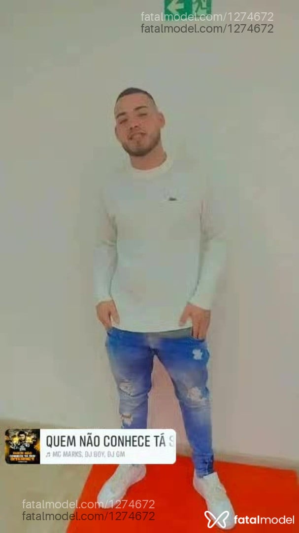 Acompanhante homem morena (o) de olhos verdes em Curitiba - kelvin