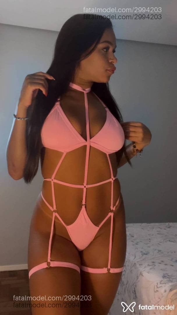 Acompanhante mulher com cabelo castanho de olhos castanhos em Ijuí - Olívia