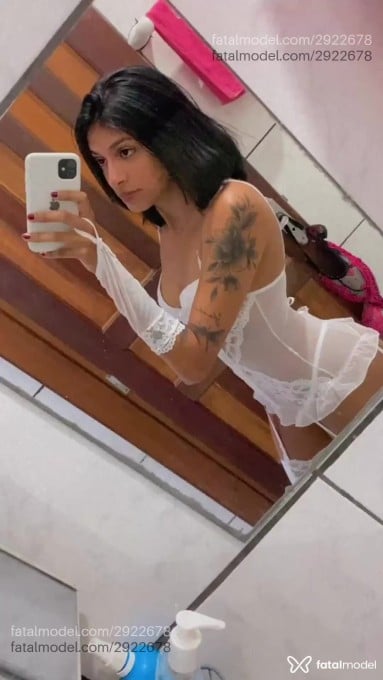 Acompanhante mulher morena (o) de olhos pretos em Vilhena Acompanhante mulher morena (o) de olhos pretos em Vilhena - Suzane
