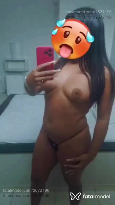 Acompanhante mulher morena (o) de olhos pretos - Bianca