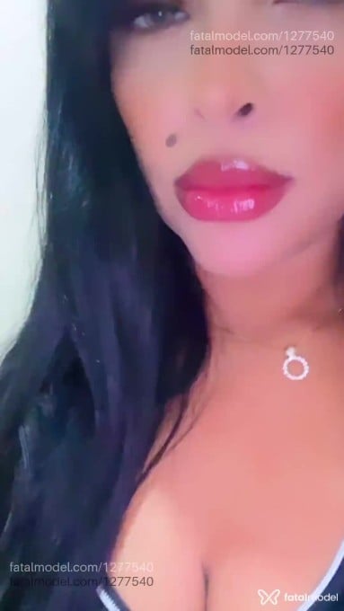 Acompanhante mulher morena (o) de olhos verdes - Fernanda