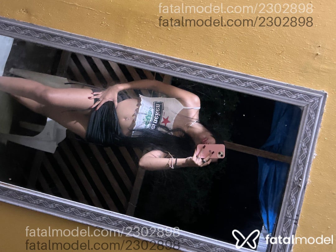 Acompanhante mulher com cabelo castanho de olhos castanhos em Rolim de Moura - Kisha