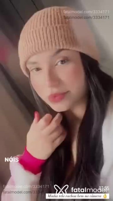 Acompanhante mulher com cabelo castanho de olhos castanhos em São José dos Campos Acompanhante mulher com cabelo castanho de olhos castanhos em São José dos Campos - Milla