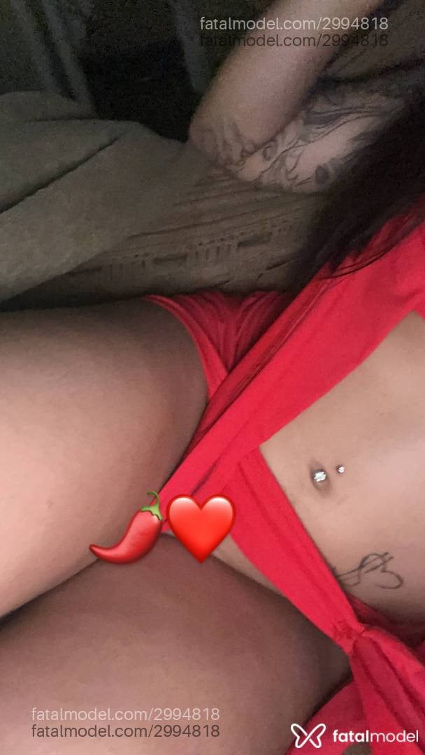 Acompanhante mulher morena (o) de olhos verdes - Victoria Silva
