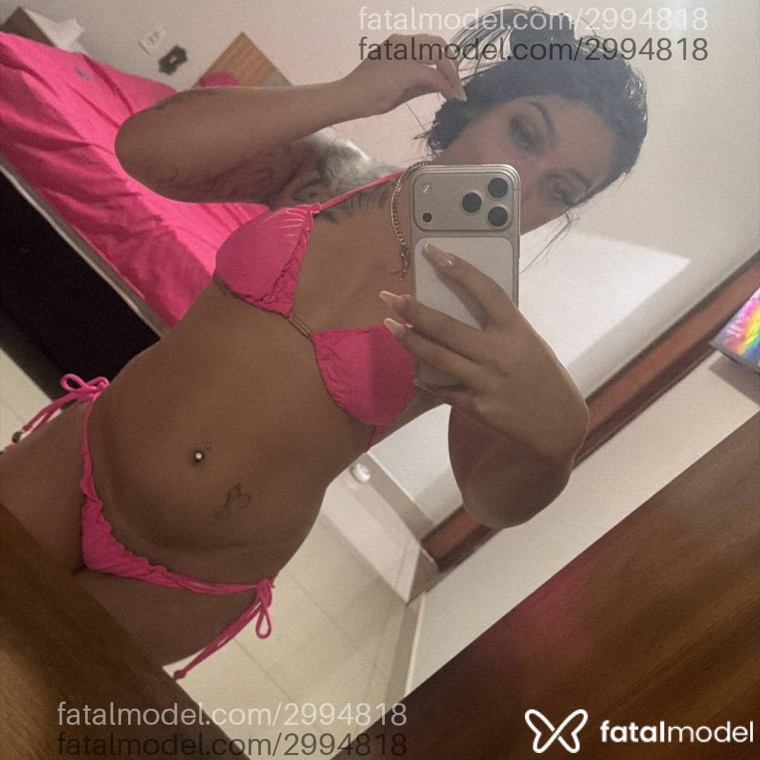Acompanhante mulher morena (o) de olhos verdes - Victoria Silva