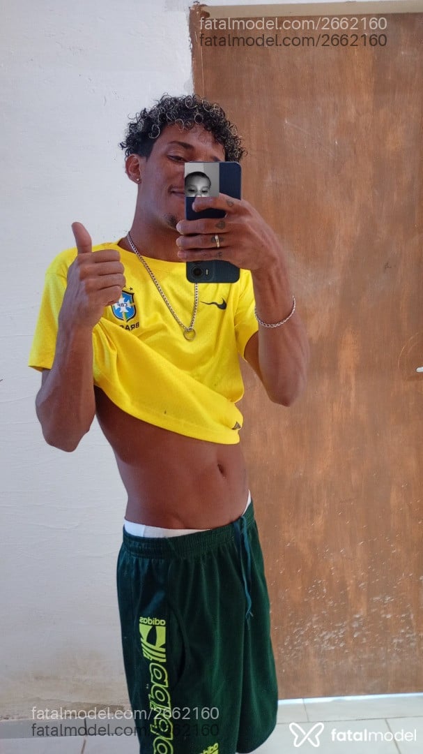 Acompanhante homem morena (o) de olhos pretos em Santa Cruz - Ramon