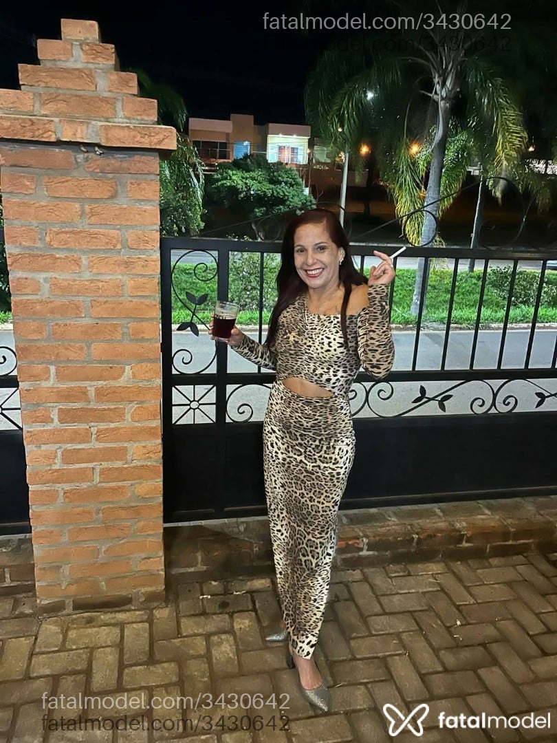 Acompanhante mulher ruiva (o) de olhos castanhos em Içara - Kaka Estrela