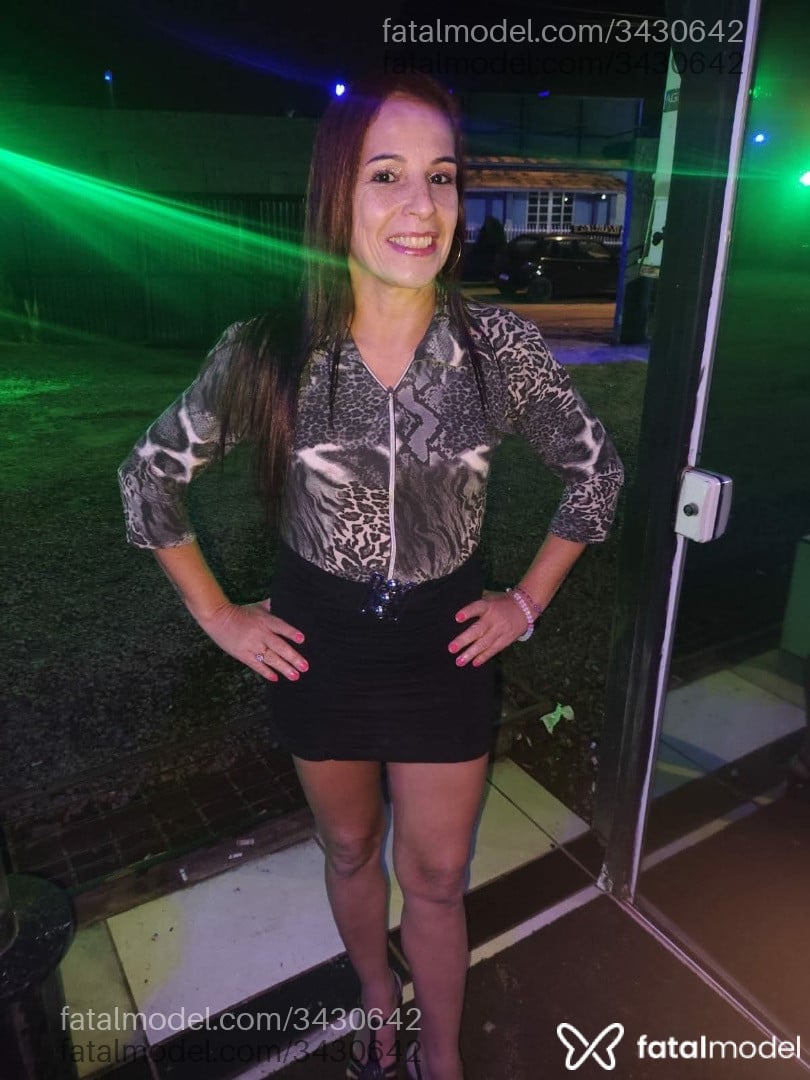 Acompanhante mulher ruiva (o) de olhos castanhos em Içara - Kaka Estrela