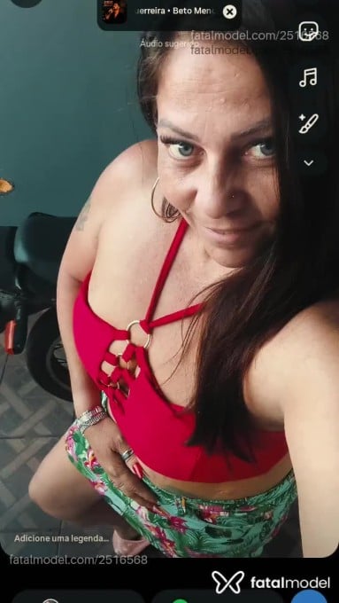 Acompanhante mulher morena (o) de olhos azuis em Jaú Acompanhante mulher morena (o) de olhos azuis em Jaú - Ale